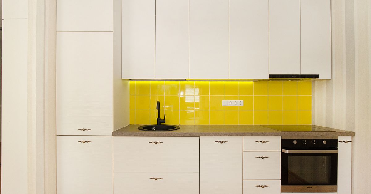 How to Choose the Right Repair Specialist for Your Cabinets