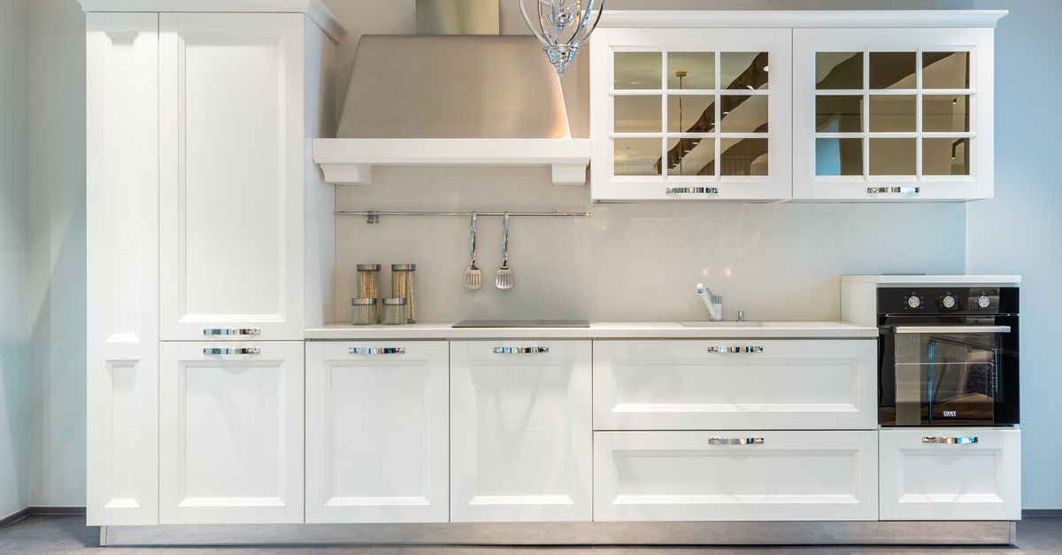 The Role of High-Gloss Finishes in Luxury Kitchen Designs